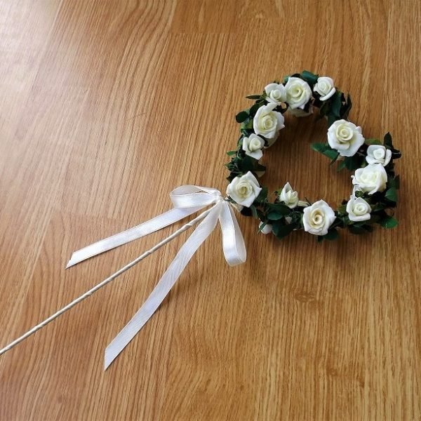 Ivory Flowergirl Heart Wand