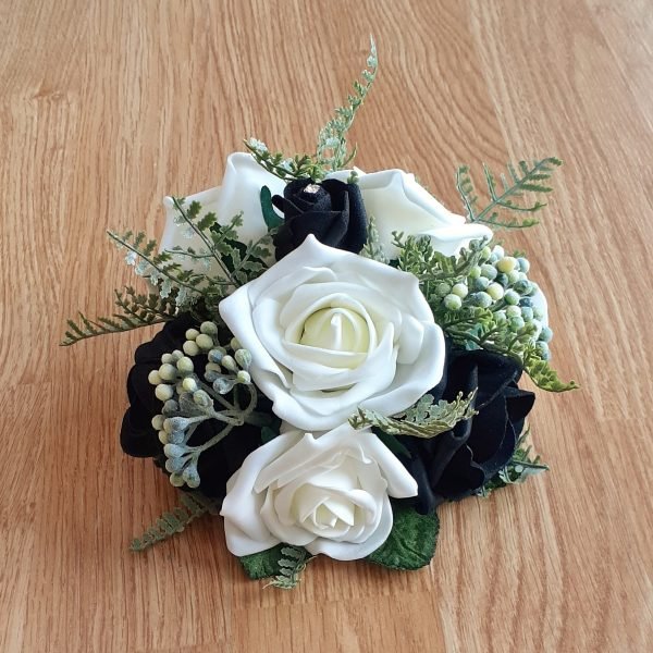 Black & Ivory Fern Cake Topper